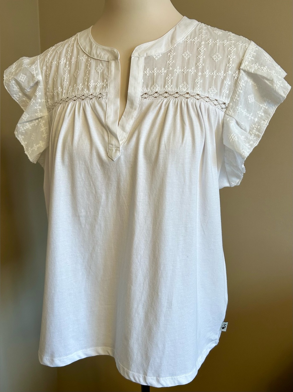 NWT-Buffalo by David Bitton “McKaylie” White Top